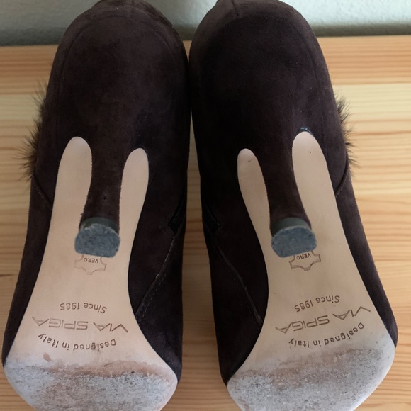 Via Spiga Suede Pointed Toe Mink Pompoms Ankle Boots US 6 - Picture 9 of 11